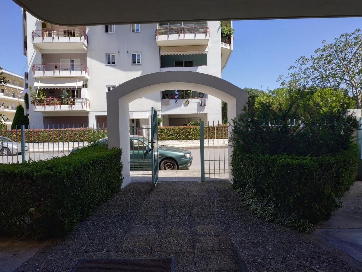 Thalia Apartment In Kalamata, 15' Walk From The City Center And The Beach エクステリア 写真