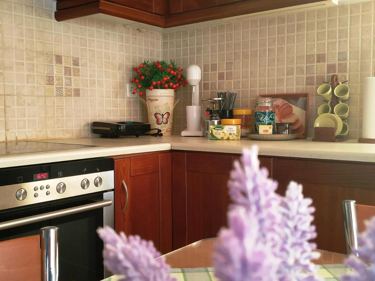 Thalia Apartment In Kalamata, 15' Walk From The City Center And The Beach エクステリア 写真