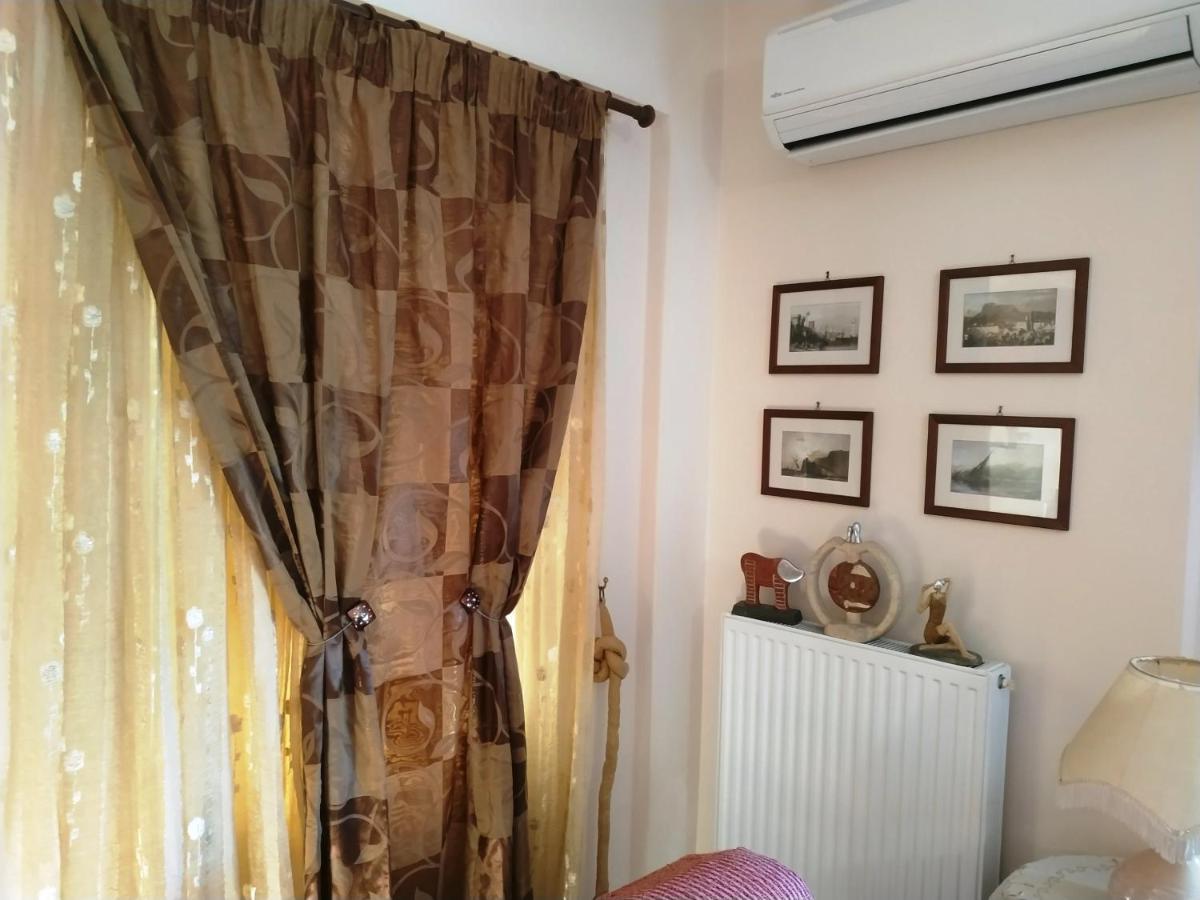 Thalia Apartment In Kalamata, 15' Walk From The City Center And The Beach エクステリア 写真
