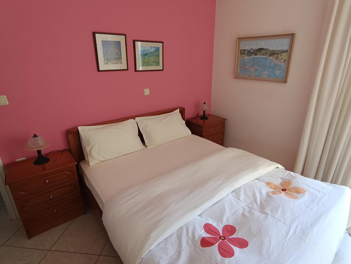 Thalia Apartment In Kalamata, 15' Walk From The City Center And The Beach エクステリア 写真